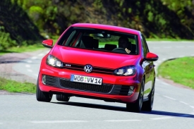 Z nuly na stovku akceleruje nov&yacute; Golf GTI za 6,9 sekundy.