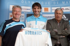 Posila Fernando Morientes s tren&eacute;rem Deschampsem (vlevo).