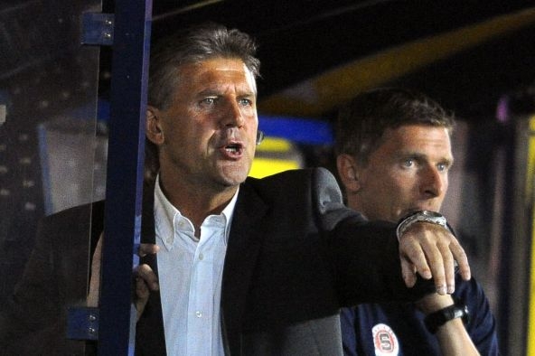 Jozef Chovanec s asistentem Martinem Haškem (vpravo).