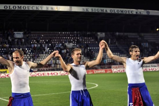 Výkon proti Aberdeenu zajistil Olomouci klub z Premier League. Výkon proti Aberdeenu zajistil Olomouci klub z Premier League.