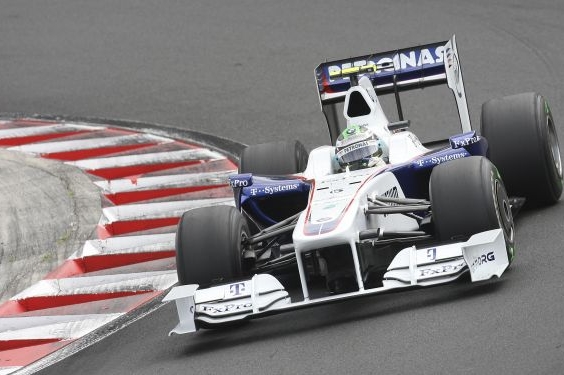 Stáj BMW - Sauber je na prodej. Ilustrační foto. Stáj BMW - Sauber je na prodej. Ilustrační foto.