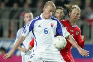 V dubnu Slovensko na Letné porazilo Čechy 2:1.