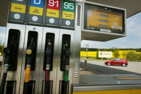 Litr Naturalu 95 stojí průměrně 29,05 korun.