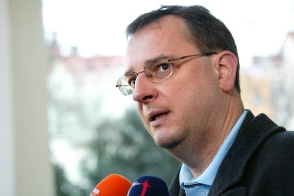 Petr Nečas prý už předsedovi ODS Topolánkovi domlouval, neúspěšně.