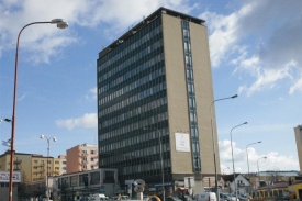 Budova ze 70. let je ve špatném technickém stavu. Budova ze 70. let je ve špatném technickém stavu.