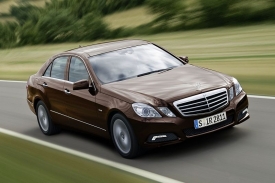 Nejlevnější Mercedes E 350 CGI vyjde na 1,38 milionu korun.