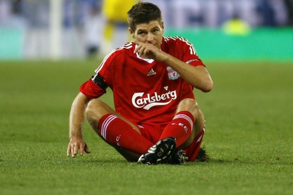 Steven Gerrard a jeho smutek. Steven Gerrard a jeho smutek.