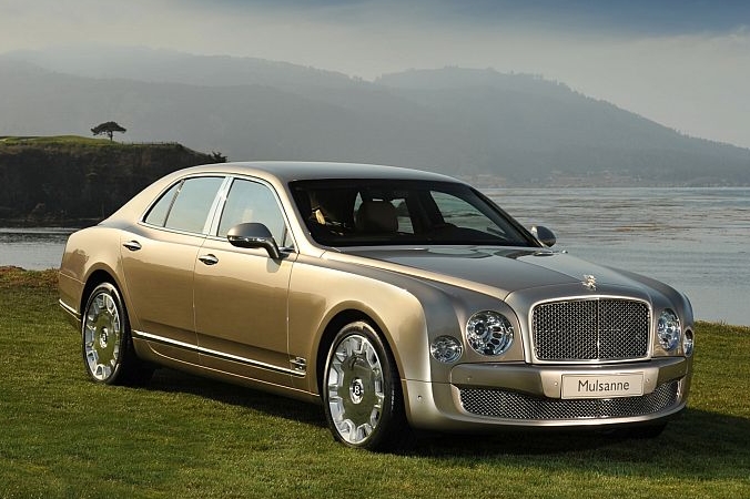 Bentley Mulsanne se začne prodávat v polovině příštího roku. Bentley Mulsanne se začne prodávat v polovině příštího roku.