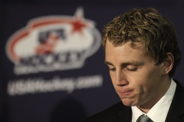 Hokejista Patrick Kane se omluvil za svůj incident s taxikářem.