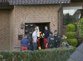 Důchodce se zabarikádoval v domě, protože nesouhlasil s odhadem ceny.