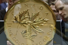 Mince v&aacute;ž&iacute; sto kilogramů a jej&iacute; hodnota je milion kanadsk&yacute;ch dolarů.