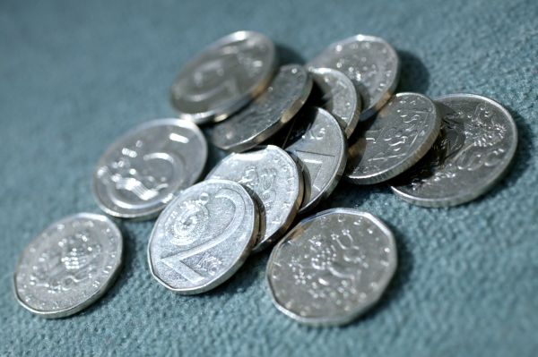 Pro pár korun lupiči těžce zranili starší ženu (ilustrační foto). Pro pár korun lupiči těžce zranili starší ženu (ilustrační foto).