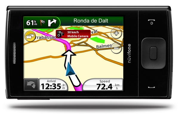 Telefon je společným dítětem firem Asustek a Garmin. Telefon je společným dítětem firem Asustek a Garmin.