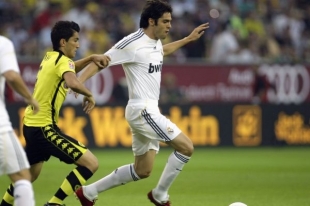 Brazilský mág Kaká ve službách Realu Madrid.