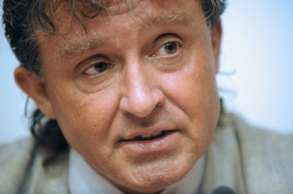 Jiří Dolejš z KSČM s návrhy na snížení deficitu nesouhlasí. Jiří Dolejš z KSČM s návrhy na snížení deficitu nesouhlasí.