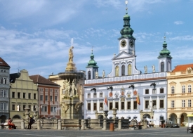 Českobudějovičt&iacute; radn&iacute; by r&aacute;di změnili tv&aacute;ř Mari&aacute;nsk&eacute;ho n&aacute;měst&iacute;.