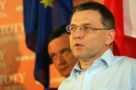 Lubomír Zaorálek je výroky exprezidenta dotčen.