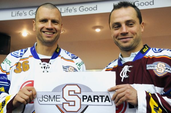 Na Spartě se snaží zaujmou fanoušky všemi možnými způsoby. Na Spartě se snaží zaujmou fanoušky všemi možnými způsoby.