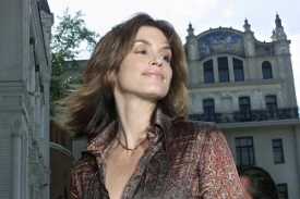 Modelka Cindy Crawfordová.