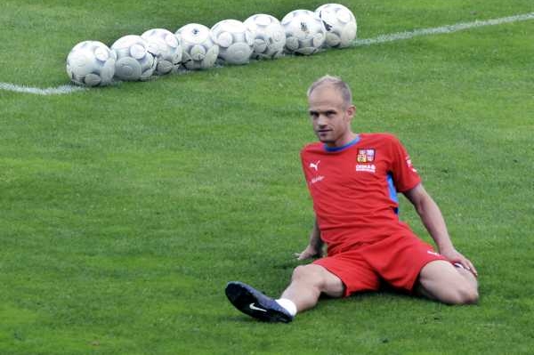 David Jarolím zažil nepříjemnou situaci na palubě letadla. David Jarolím zažil nepříjemnou situaci na palubě letadla.