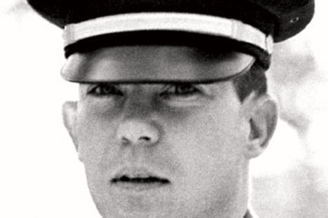 Poručík William Calley ve Vietnamu.