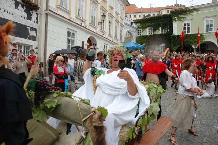 Vinobraní ve Znojmě a Mikulově se letos konají společně.
