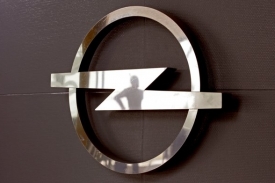 Logo automobilky Opel (ilustrační foto).