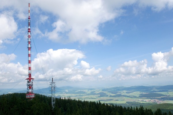 Kleť rozšíří digitální vysílání o programy komerčních televizí.