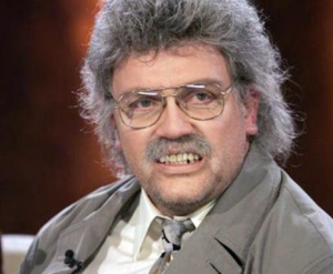Svou "kampaň" spustil i komik, kter&yacute; chce upoutat na svůj film.