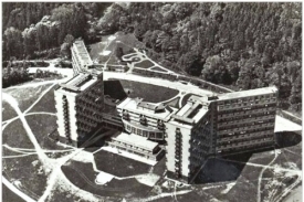 Koldům z ptačí perspektivy. Koldům z ptačí perspektivy.