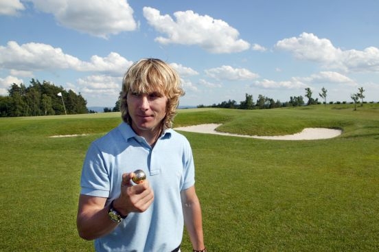 Pavel Nedvěd na golfu po ukončení kariéry.