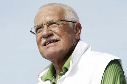 Václav Klaus při letošním pochodu na Sněžku 10. sprna.