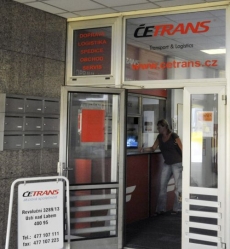 Proti Četransu už zakročil exekutor, podle veden&iacute; firmu omezuje.