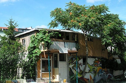 &quot;Baumhaus&quot;, jak jej místní nazývají, v roce 2005.