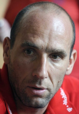 Fotbalista Jan Koller se vr&aacute;til po d&eacute;le než roce do n&aacute;rodn&iacute;ho t&yacute;mu.