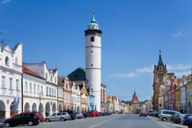 Domažlice začaly nab&iacute;zet lidem směny bytů za men&scaron;&iacute;.