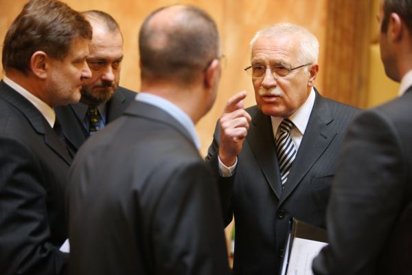 Za aktivistické označil počínání soudu prezident Václav Klaus.