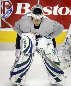 Roberto Luongo se Vancovueru upsal na dalších 12 let.
