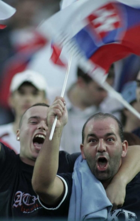 Fanoušci fotbalistů Slovenska. Udělají jim v sobotu večer radost?