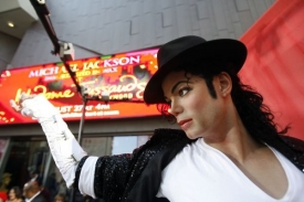 Voskov&eacute; figur&iacute;ny v muzeum Madame Tussauds se Jackson nedočkal.