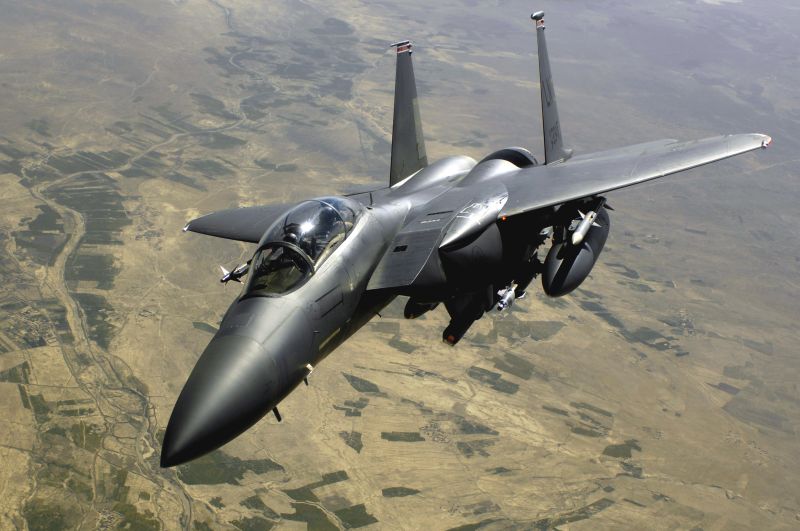 Americký letoun F-15E.