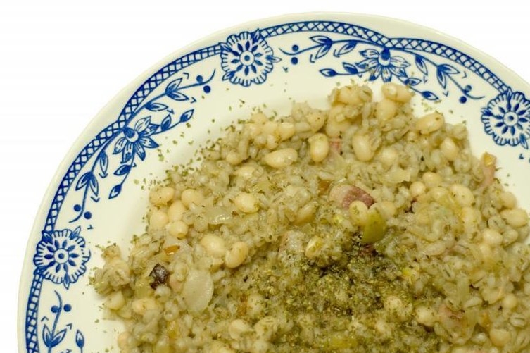 Tradičním pokrmem Slovácka je třeba šumajstr. Tradičním pokrmem Slovácka je třeba šumajstr.