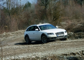 Mimo silnice projede A4 allroad téměř to samé, jako většina SUV.