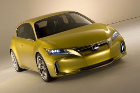 Lexus LF-Ch se představí na autosalonu ve Frankfurtu.