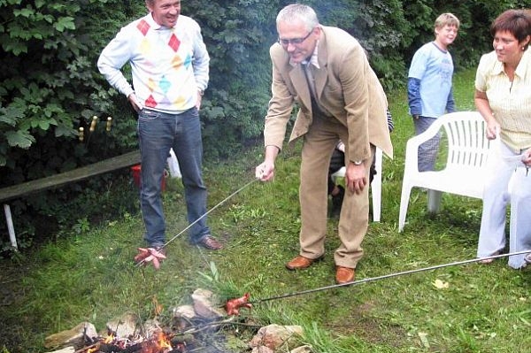 Na špekáčky? Nejlepší ohoz! Na špekáčky? Nejlepší ohoz!