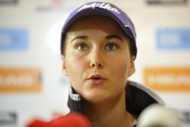 &Scaron;&aacute;rka Z&aacute;hrobsk&aacute; na setk&aacute;n&iacute; s novin&aacute;ři před startem sezony.
