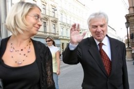 Poslanec Melčák považuje za novou změnu ústavy za protiústavní.