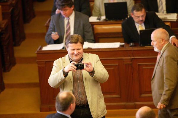 Přidá Zdeněk Škromach na facebook brzy i nějaké fotografie?