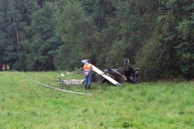 Letadlo mělo údajně technické problémy a na místě byla od rána mlha.
