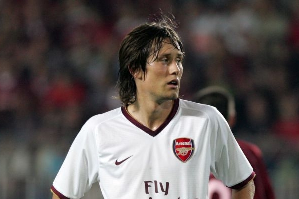 Tomáš Rosický se představil poprvé od ledna 2008 v Premier League.